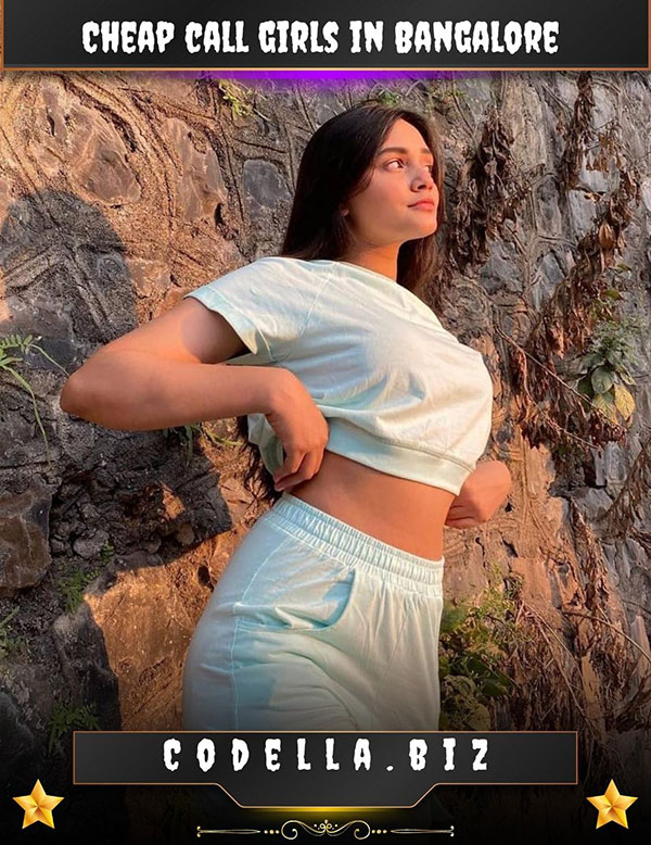 busty Cheap Call Girl in Bangalore
